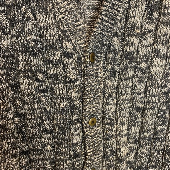 Northern Isles Black and White Sweater Vest - Picture 2 of 7